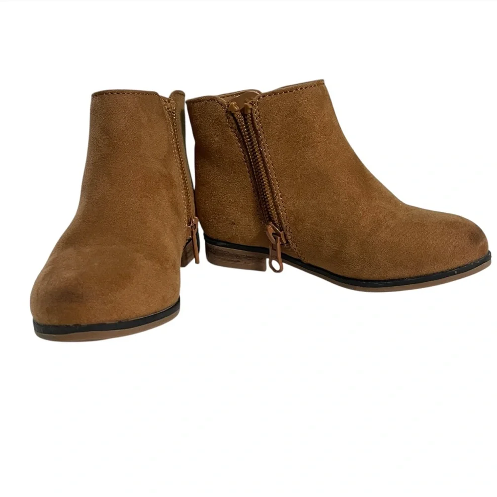 Cat and Jack Girls Brown Ankle Boots with Zipper - Picture 2 of 10